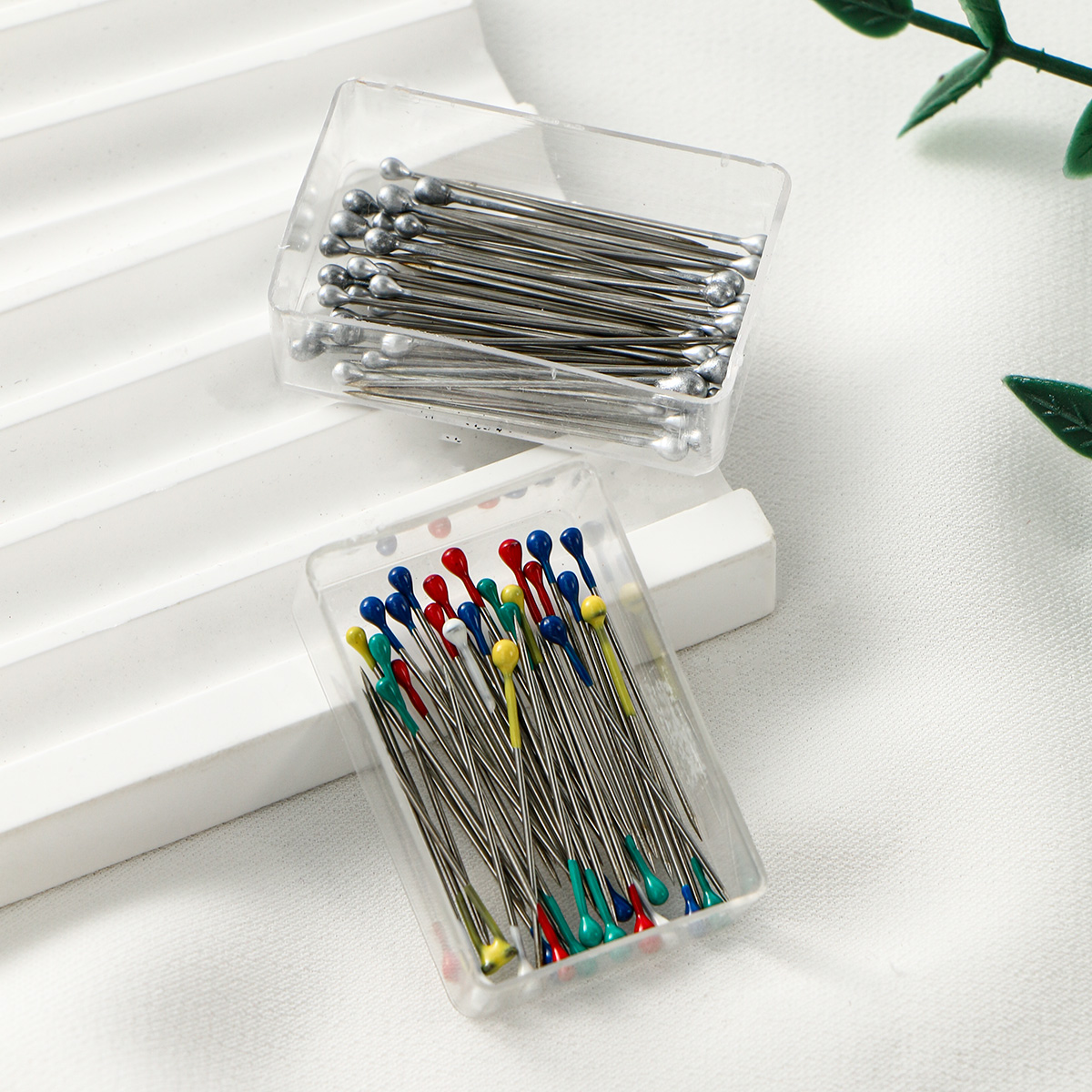 Kleurrijke positioneringspinne - Women Accessories Box recensie en prijs
